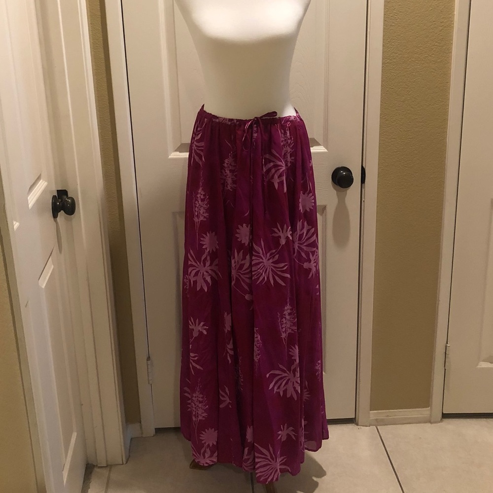 Beautiful Carole Little lined fucsia Maxi in EUC